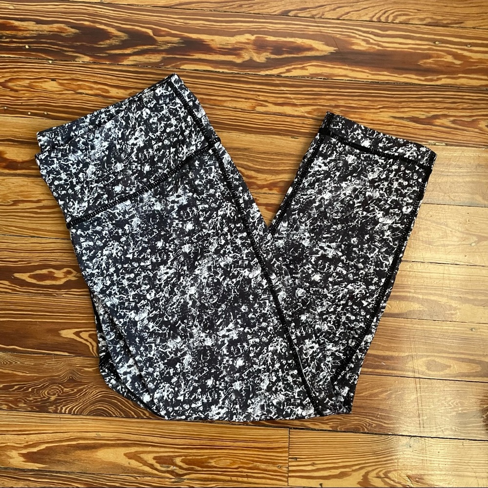 Black, White, and Gray Printed Workout Leggings - Picture 1 of 8